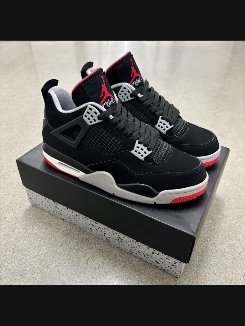 Jordan Men's Black/Red/Gray Retro Sneakers